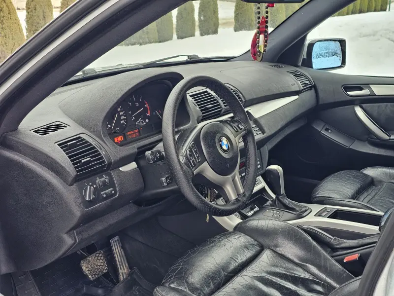 BMW X5, 2002