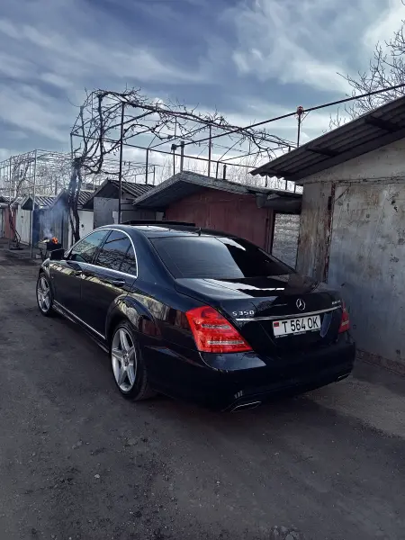 Mercedes-Benz S-Class, 2011