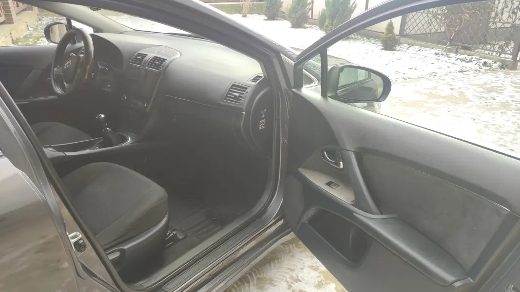 Toyota Avensis, 2009