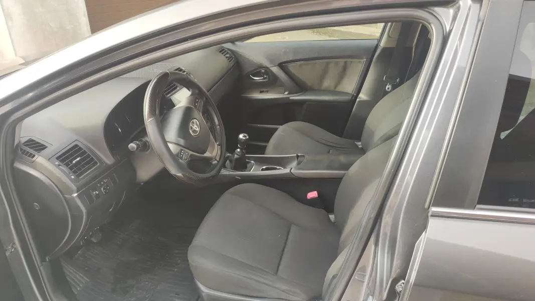 Toyota Avensis, 2009