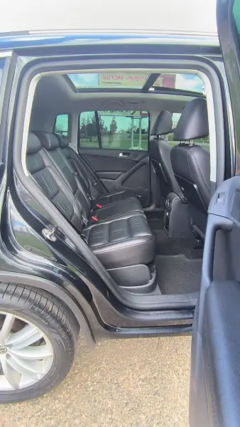 Volkswagen Tiguan, 2011