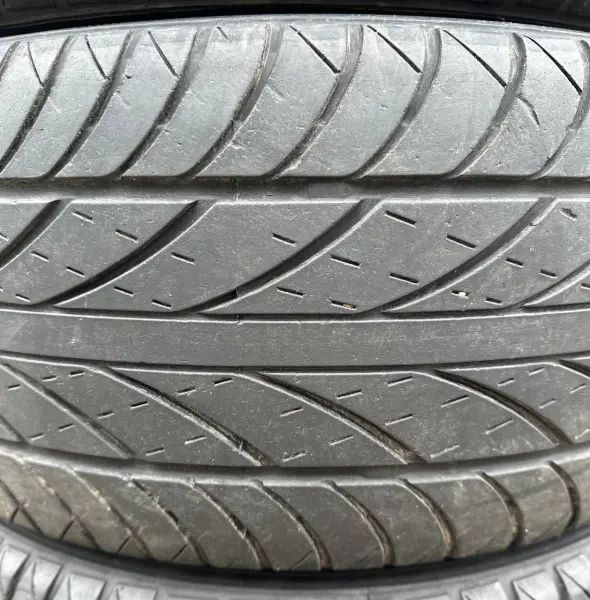Комплект летних шин 275/45/20