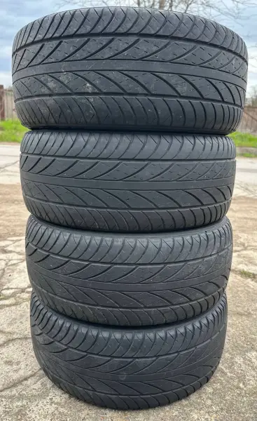 Комплект летних шин 275/45/20