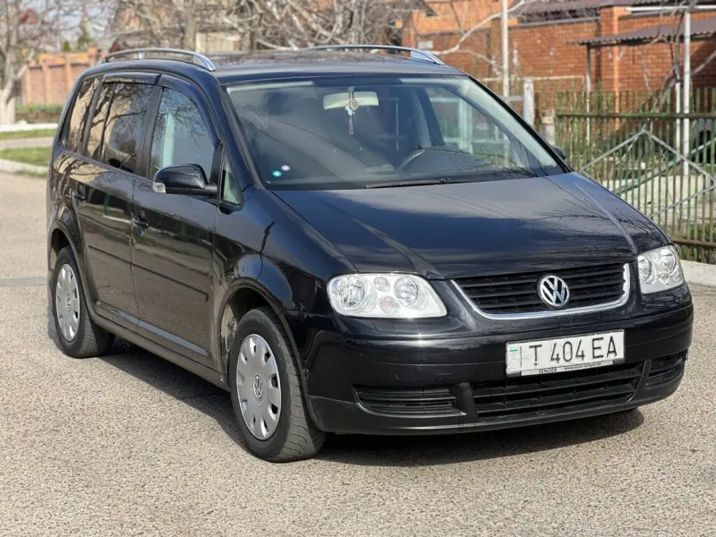 Volkswagen Touran, 2005