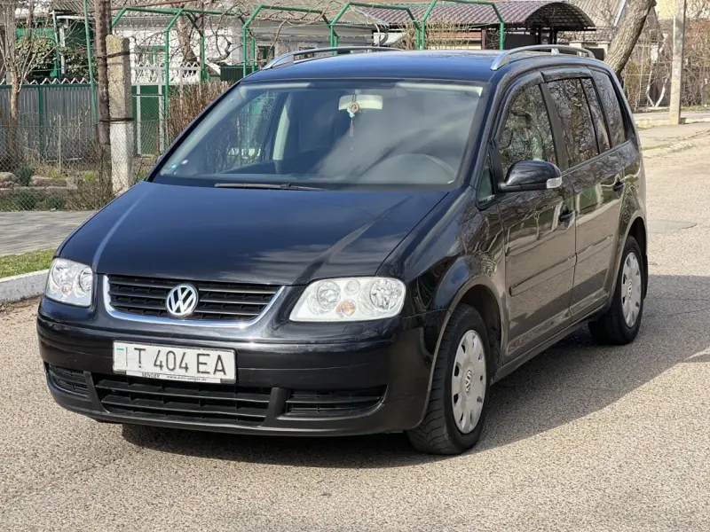 Volkswagen Touran, 2005