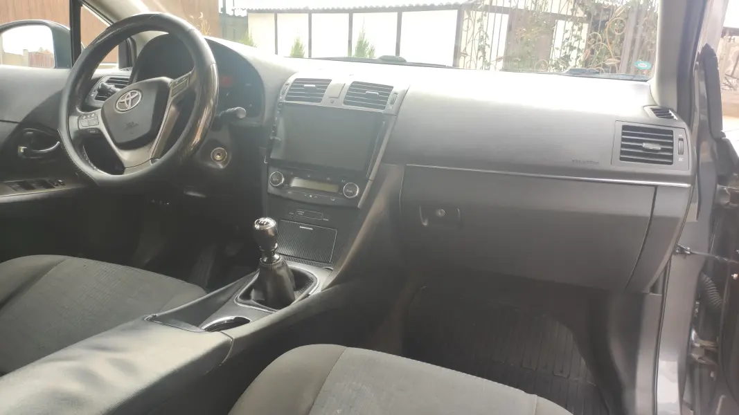 Toyota Avensis, 2009