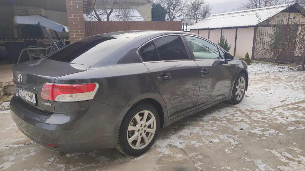 Toyota Avensis, 2009