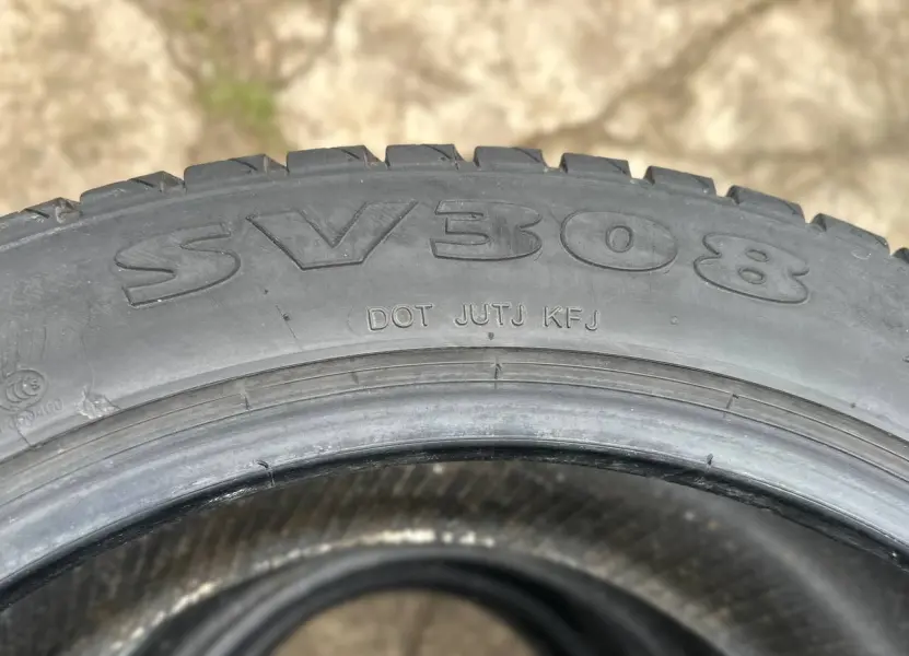 Комплект летних шин 275/45/20