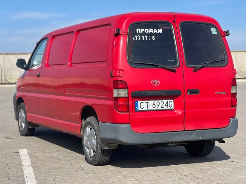 Toyota HiAce, 2008