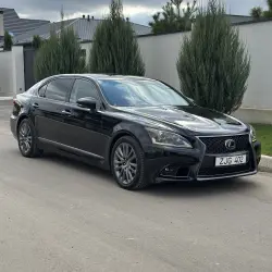 Lexus LS, 2015