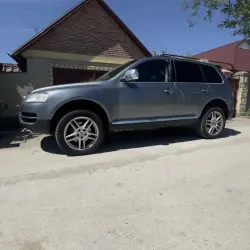 Volkswagen Touareg, 2005
