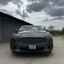 Ford Fusion, 2013